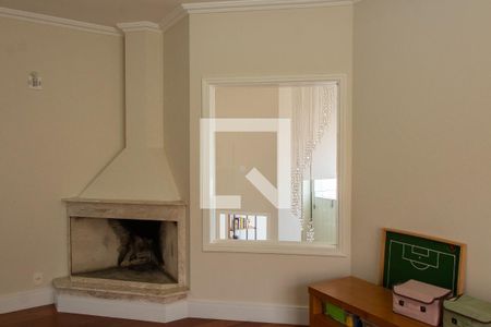 Casa de condomínio à venda com 384m², 4 quartos e 4 vagas Casa de condomínio à venda com 384m², 4 quartos e 4 vagasHALL PISO SUPERIOR