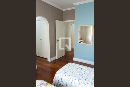 Casa de condomínio à venda com 384m², 4 quartos e 4 vagas Casa de condomínio à venda com 384m², 4 quartos e 4 vagasSUITE 1