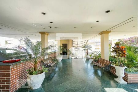 Apartamento à venda com 93m², 2 quartos e 1 vaga Apartamento à venda com 93m², 2 quartos e 1 vagaÁrea Comum