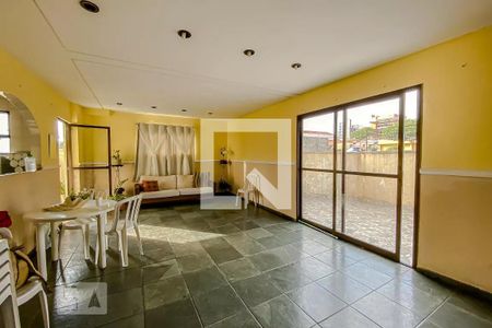 Apartamento à venda com 93m², 2 quartos e 1 vaga Apartamento à venda com 93m², 2 quartos e 1 vagaÁrea comum - Salão de festas