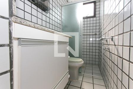 Apartamento à venda com 93m², 2 quartos e 1 vaga Apartamento à venda com 93m², 2 quartos e 1 vagaBanheiro