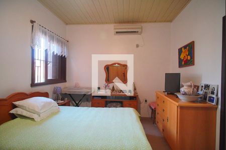 Casa à venda com 268m², 5 quartos e 3 vagas Casa à venda com 268m², 5 quartos e 3 vagasSuíte