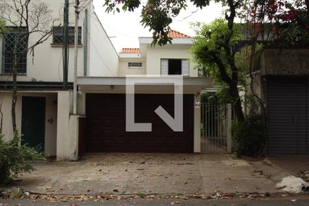 Casa à venda com 250m², 5 quartos e 2 vagasFachada