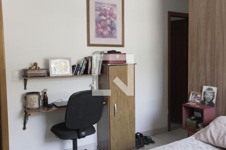 Casa à venda com 360m², 3 quartos e 8 vagassuíte casa 1