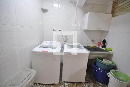 Casa à venda com 280m², 3 quartos e 2 vagasÁrea de Serviço