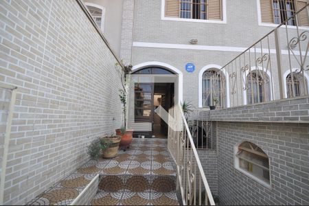 Casa à venda com 280m², 3 quartos e 2 vagasCorredor de entrada