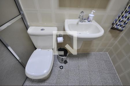 Casa à venda com 280m², 3 quartos e 2 vagasBanheiro de Serviço