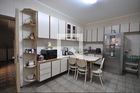 Casa à venda com 280m², 3 quartos e 2 vagasCozinha