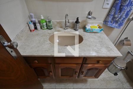 Casa à venda com 280m², 3 quartos e 2 vagasBanheiro Social