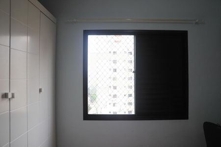 Apartamento à venda com 99m², 3 quartos e 2 vagasQuarto 2