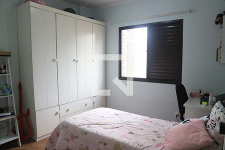 Apartamento à venda com 99m², 3 quartos e 2 vagasQuarto 2