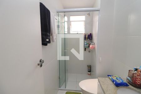 Apartamento à venda com 84m², 3 quartos e 2 vagasBanheiro da Suíte