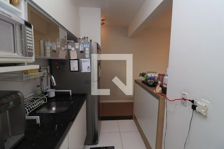 Apartamento à venda com 84m², 3 quartos e 2 vagasCozinha 