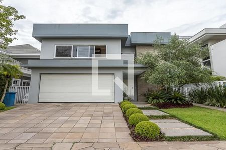 Casa de condomínio à venda com 337m², 3 quartos e 2 vagasFachada