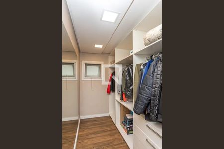 Casa de condomínio à venda com 337m², 3 quartos e 2 vagasCloset - Quarto 3