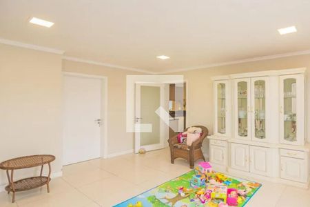 Casa à venda com 303m², 4 quartos e 2 vagasSala