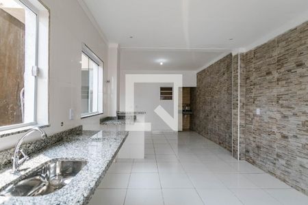 Cozinha  de casa para alugar com 2 quartos, 100m² em Jardim Cintia, Mogi das Cruzes
