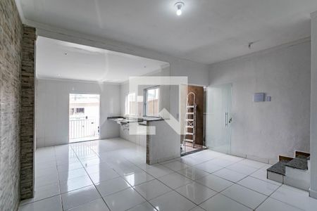 Sala de casa para alugar com 2 quartos, 100m² em Jardim Cintia, Mogi das Cruzes