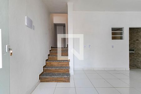 Sala de casa para alugar com 2 quartos, 100m² em Jardim Cintia, Mogi das Cruzes