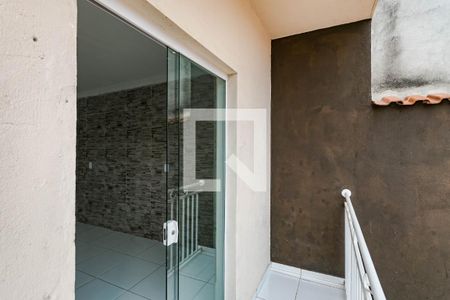 Sacada de casa para alugar com 2 quartos, 100m² em Jardim Cintia, Mogi das Cruzes