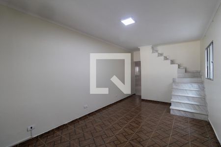 Sala de casa para alugar com 2 quartos, 160m² em Jardim Fernandes, São Paulo