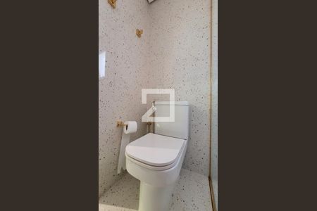 Apartamento à venda com 160m², 3 quartos e 3 vagas Apartamento à venda com 160m², 3 quartos e 3 vagasBanheiro da suíte 2