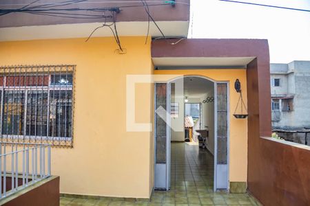 Varanda da sala  de casa para alugar com 2 quartos, 80m² em Canhema, Diadema