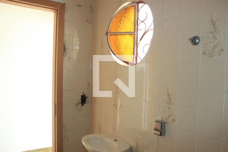 Casa à venda com 200m², 3 quartos e 3 vagasBanheiro da edícula