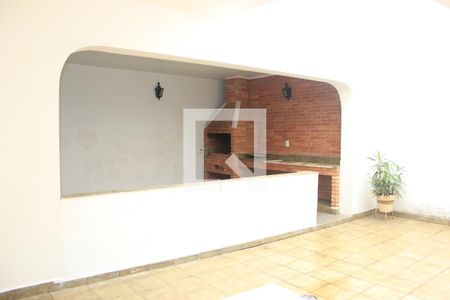 Casa à venda com 200m², 3 quartos e 3 vagasEspaço Gourmet