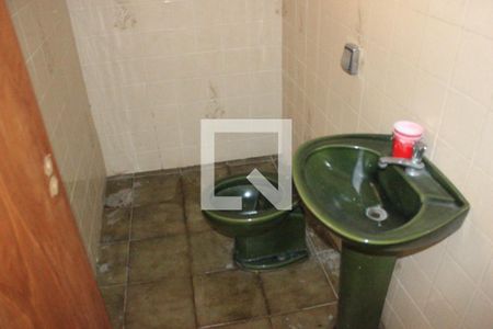 Casa à venda com 200m², 3 quartos e 3 vagasBanheiro do espaço gourmet