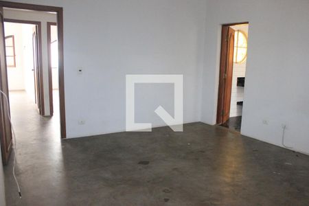Casa à venda com 200m², 3 quartos e 3 vagasSuíte