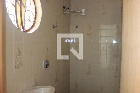 Casa à venda com 200m², 3 quartos e 3 vagasBanheiro da edícula