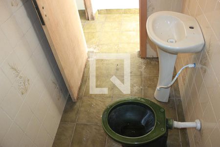 Casa à venda com 200m², 3 quartos e 3 vagasBanheiro da edícula