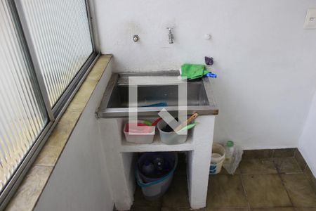 Casa à venda com 200m², 3 quartos e 3 vagasLavanderia