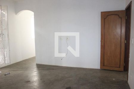 Casa à venda com 200m², 3 quartos e 3 vagasSuíte