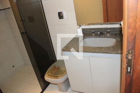 Casa à venda com 200m², 3 quartos e 3 vagasBanheiro 3