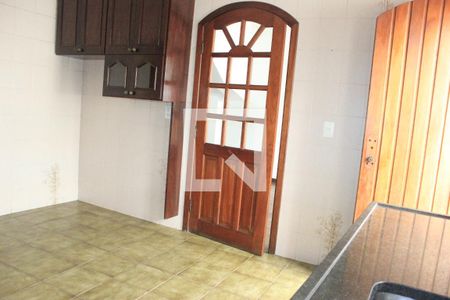 Casa à venda com 200m², 3 quartos e 3 vagasCozinha