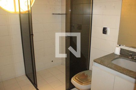 Casa à venda com 200m², 3 quartos e 3 vagasBanheiro 3