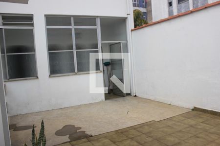Casa à venda com 200m², 3 quartos e 3 vagasQuintal