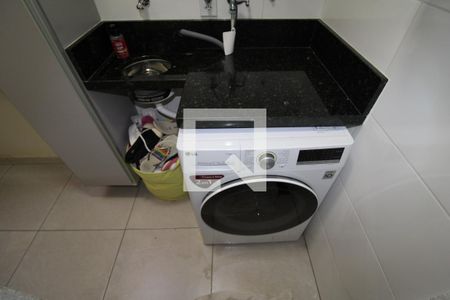 Casa à venda com 50m², 2 quartos e 1 vagaÁrea de Serviço