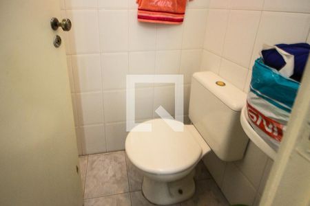 Casa à venda com 250m², 3 quartos e 4 vagas Casa à venda com 250m², 3 quartos e 4 vagasLavabo de Serviço