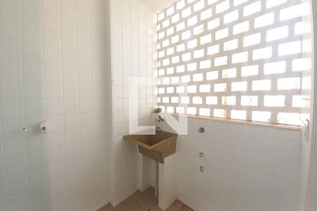 Apartamento à venda com 122m², 3 quartos e sem vaga Apartamento à venda com 122m², 3 quartos e sem vagaÁrea de Serviço