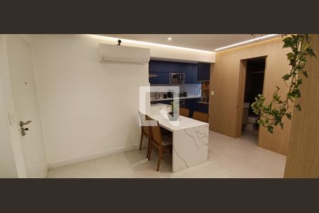 Apartamento à venda com 71m², 2 quartos e 1 vagaSala