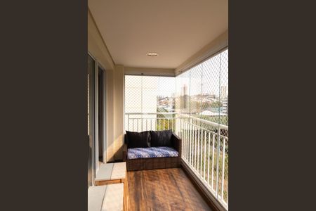 Apartamento à venda com 114m², 3 quartos e 2 vagas Apartamento à venda com 114m², 3 quartos e 2 vagasVaranda - Sala