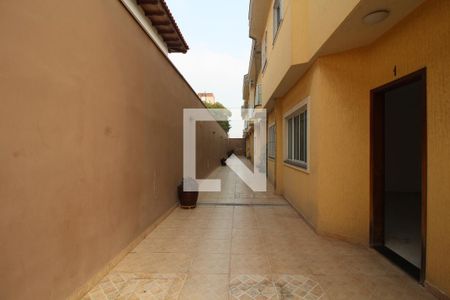 Casa de condomínio à venda com 70m², 2 quartos e 1 vagaCorredor