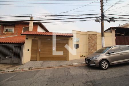 Casa de condomínio à venda com 70m², 2 quartos e 1 vagaFachada