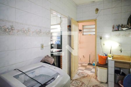 Casa à venda com 200m², 3 quartos e 2 vagasÁrea de serviço
