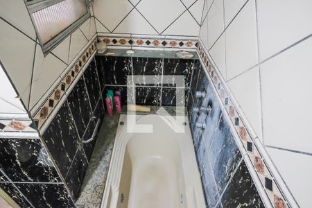 Casa à venda com 200m², 3 quartos e 2 vagasBanheiro 2