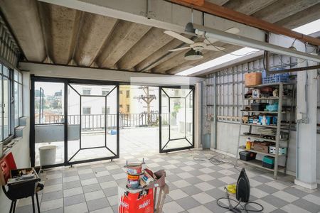 Casa à venda com 200m², 3 quartos e 2 vagasVaranda