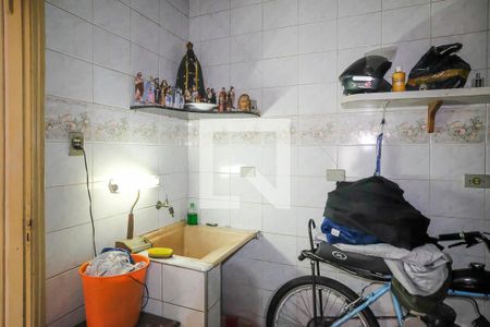 Casa à venda com 200m², 3 quartos e 2 vagasÁrea de serviço